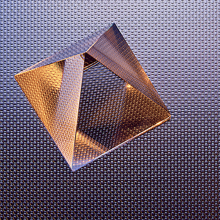 Glaspyramide · © Rainer Elpel